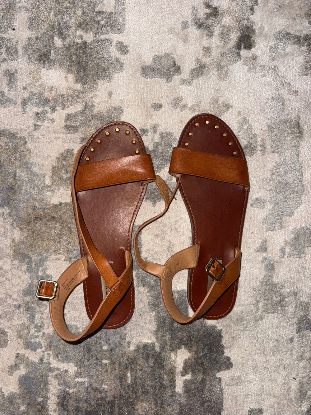 Steve Madden Leather Brown Ankle Strap Studded Flat Sandals Minimalist Size 9